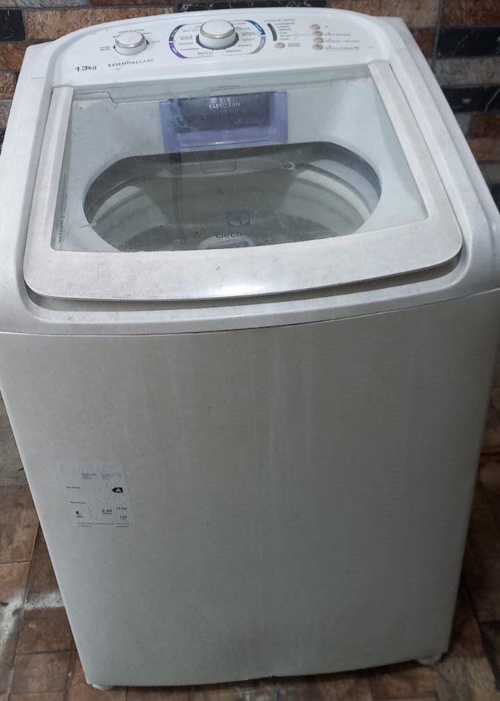 VENDO Maquina de Lavar  Electrolux 13kg em boas condições usado